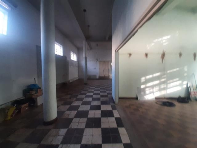 Loja Térrea, para alugar, 250 m², Pio X - Caxias do Sul — foto 4