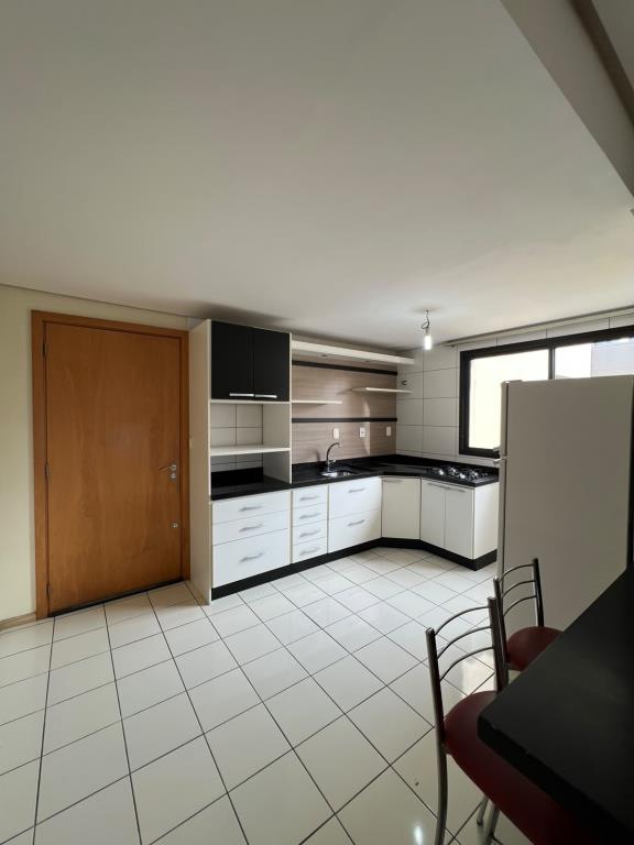 Apartamento Semimobiliado — Vitorio Pellin
