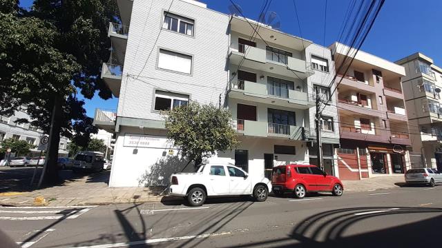 Apartamento Semimobiliado — Aida