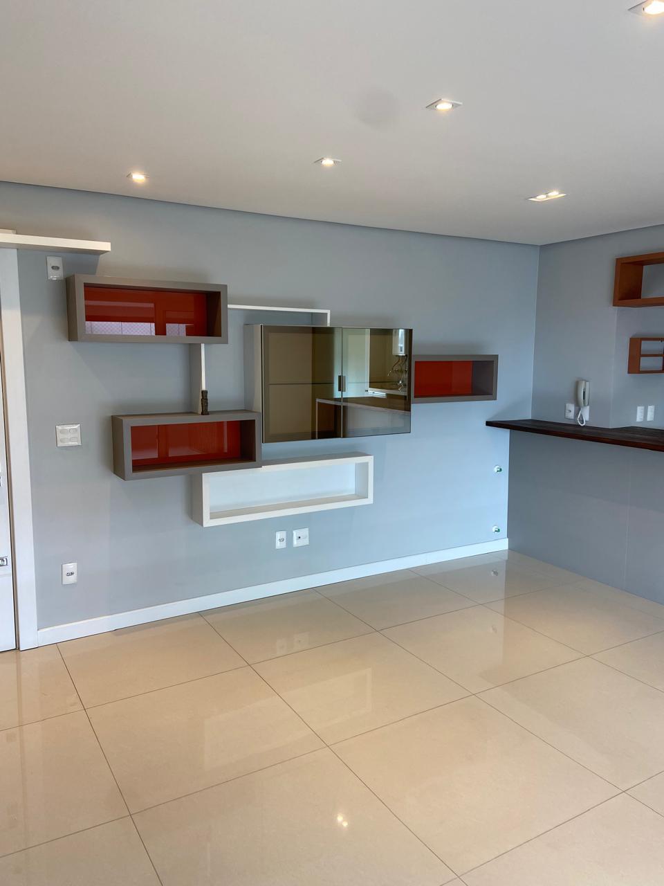Apartamento Semimobiliado — Parigi