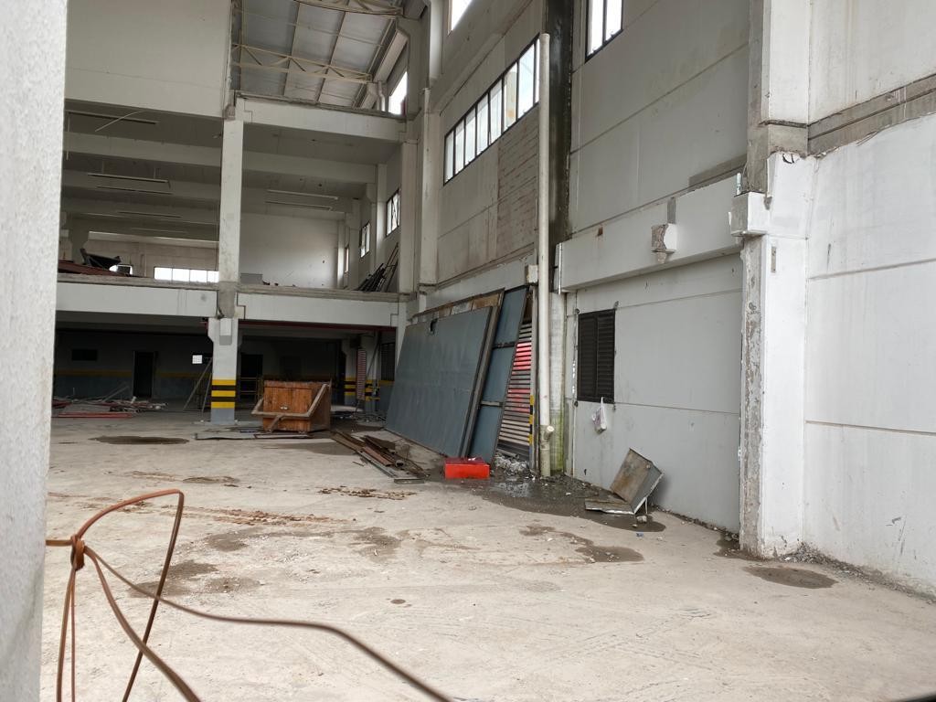 Loja Térrea, para alugar, 688 m², Pio X - Caxias do Sul — foto 4