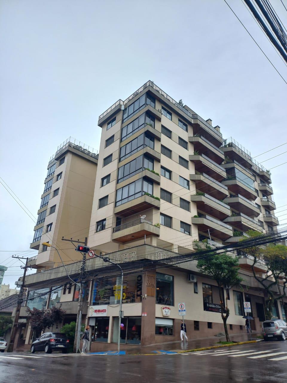 Apartamento — Golden Center