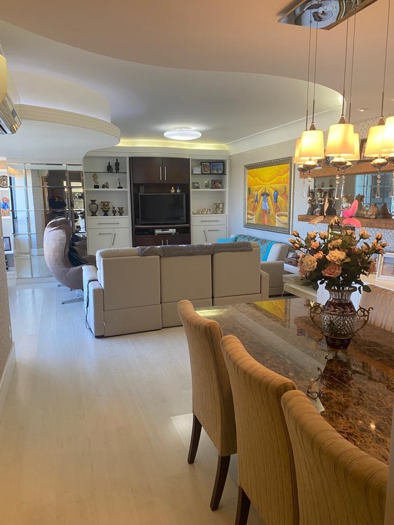 Apartamento Mobiliado — Aurora Paladini