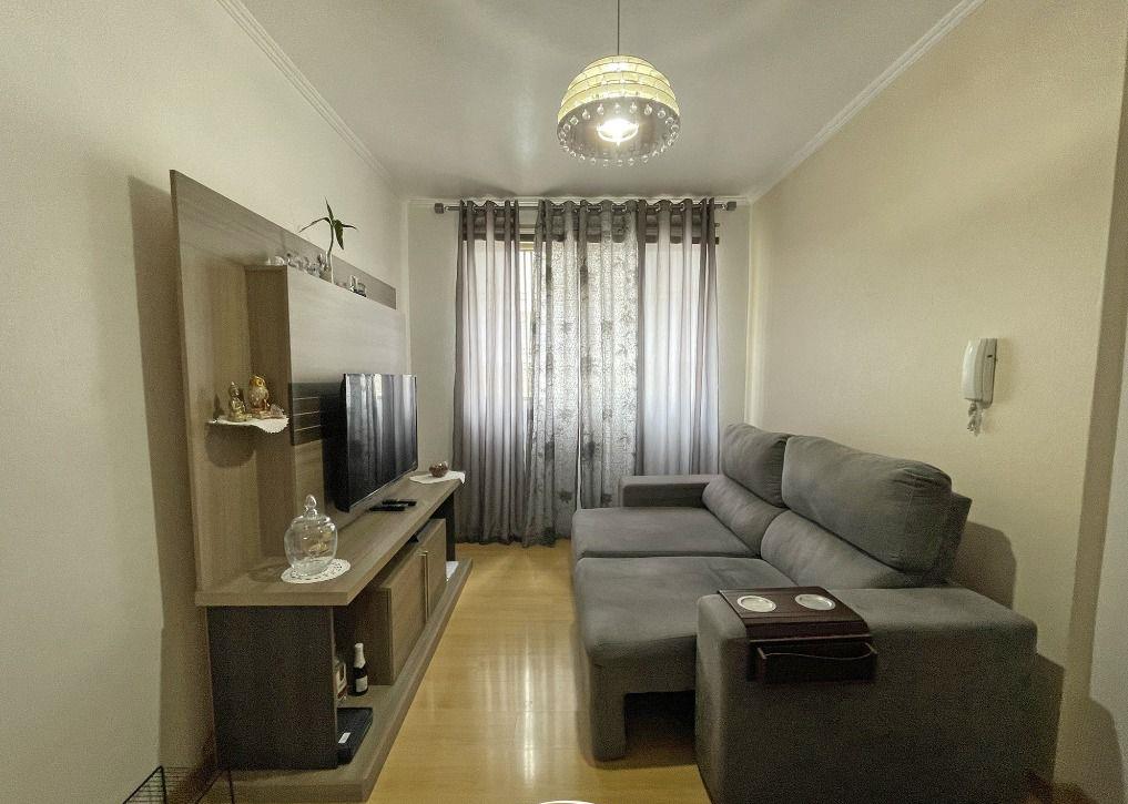 Apartamento Semimobiliado — Parque Polar