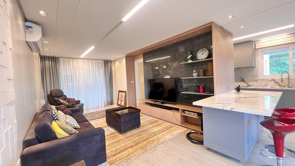 Apartamento Semimobiliado — Zenith Home