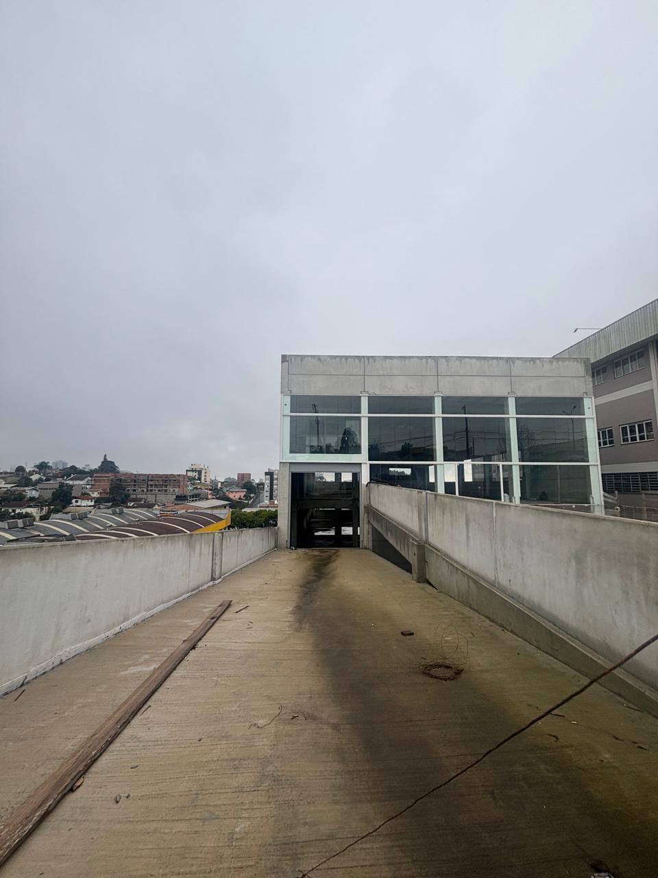 Loja Térrea, para alugar, 2.580 m², Sagrada Família - Caxias do Sul — foto 2