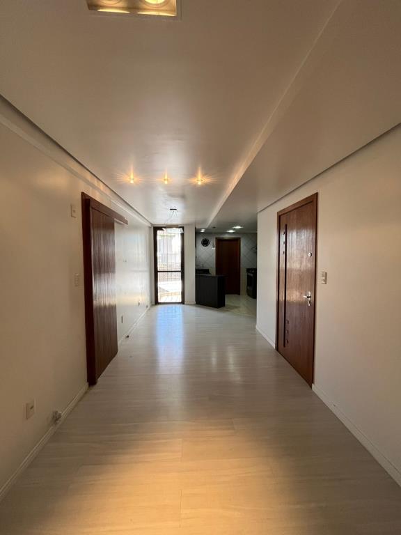 Apartamento Semimobiliado — Residencial da Lagoa