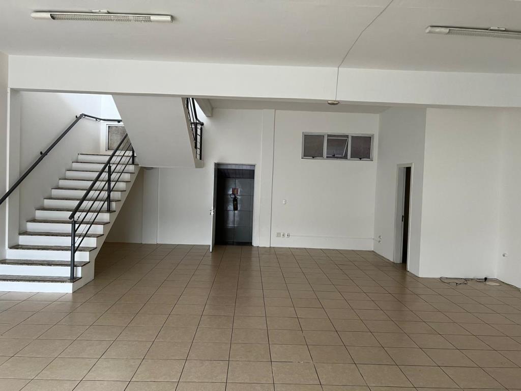 Loja Térrea, para alugar, 225 m², Santa Catarina - Caxias do Sul — foto 4