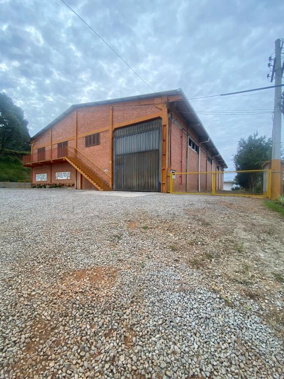 Pavilhão / Depósito 4981