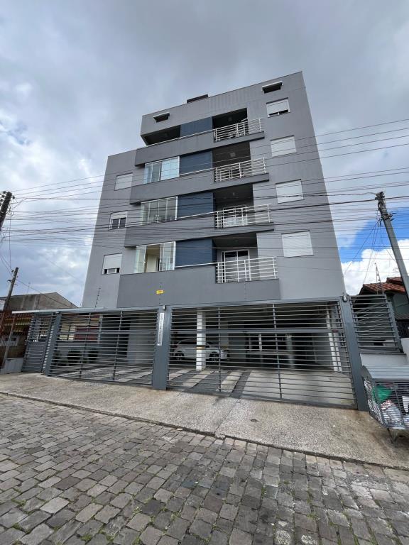 Apartamento Semimobiliado — Bellari Rizzo