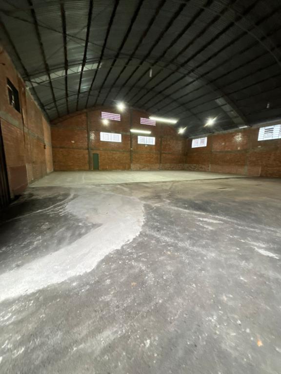 Pavilhão / Depósito, para alugar, 700 m², Desvio Rizzo - Caxias do Sul — foto 3