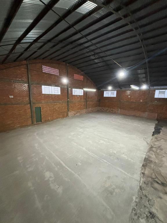 Pavilhão / Depósito, para alugar, 700 m², Desvio Rizzo - Caxias do Sul — foto 4