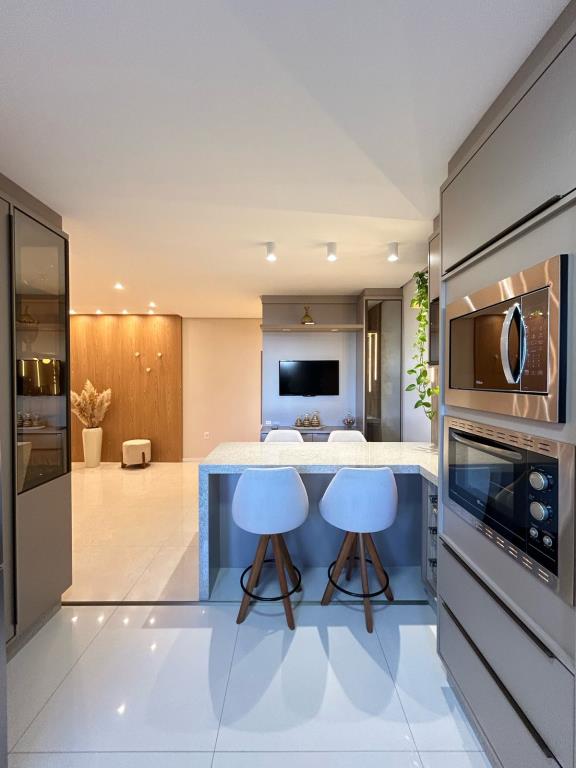Apartamento Semimobiliado — Grand Varsóvia