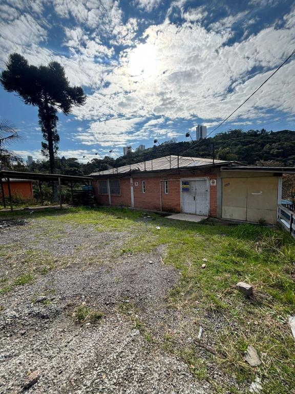 Casa Comercial 5412