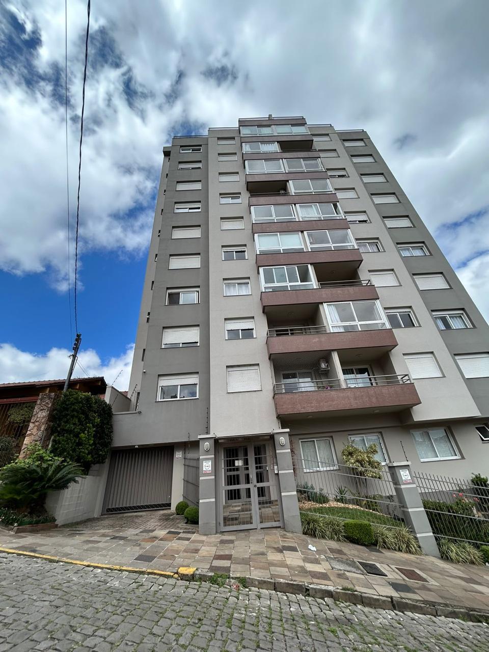 Apartamento Semimobiliado — Altus