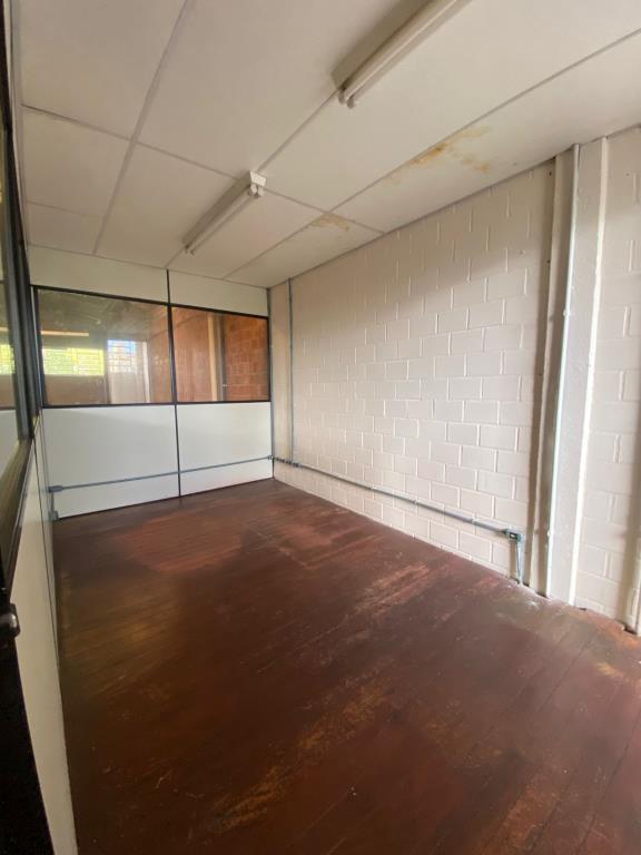 Pavilhão / Depósito, para alugar, 300 m², São Cristóvão - Caxias do Sul — foto 4