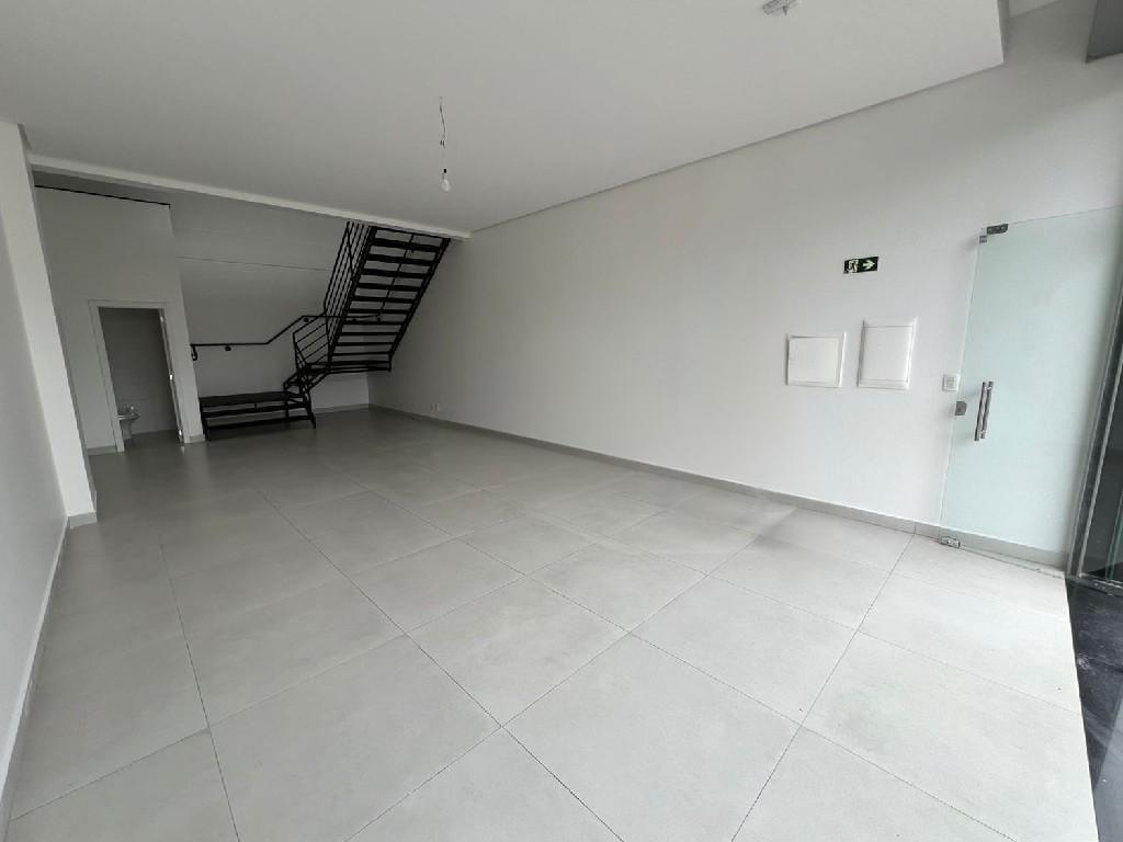 Loja Térrea, para alugar, 100 m², Rio Branco - Caxias do Sul — foto 2