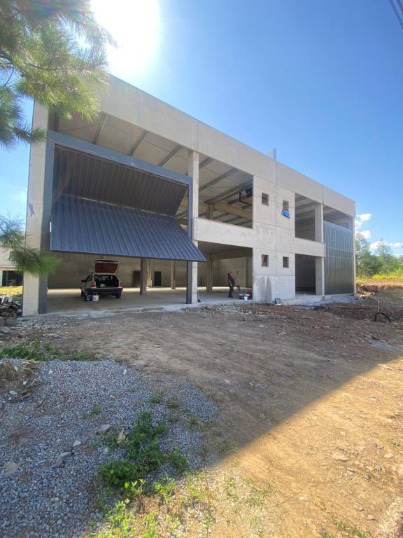 Pavilhão / Depósito 6008