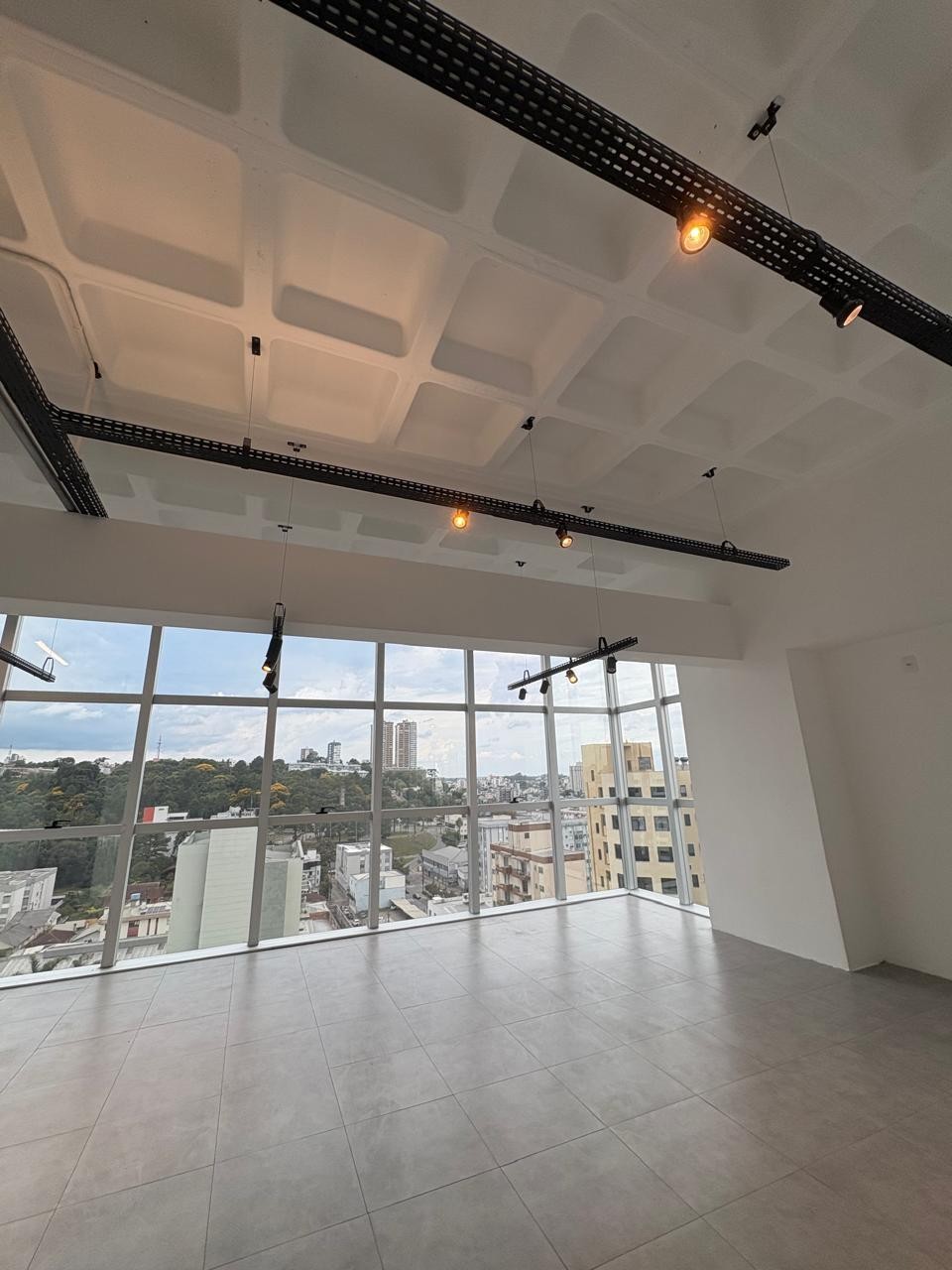 Sala Aérea, para alugar, 64 m², Sagrada Família - Caxias do Sul — foto 3