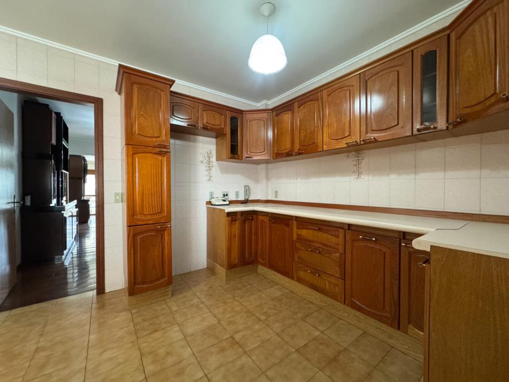 Apartamento Semimobiliado, 4 quartos, à venda, 228 m², Exposição - Caxias do Sul — foto 2