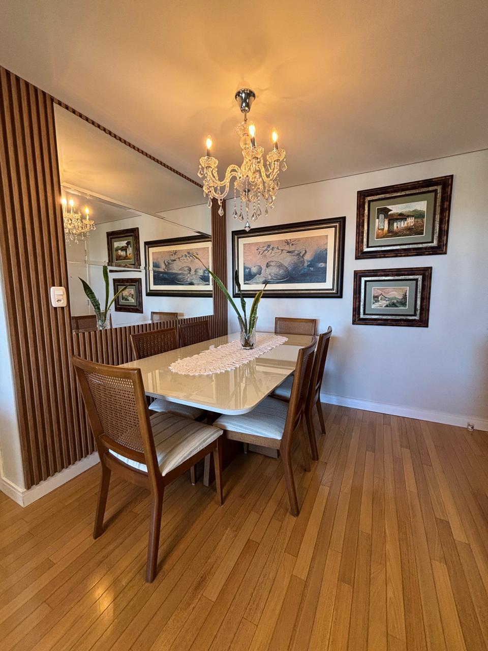 Apartamento Semimobiliado — Cosmopolitan
