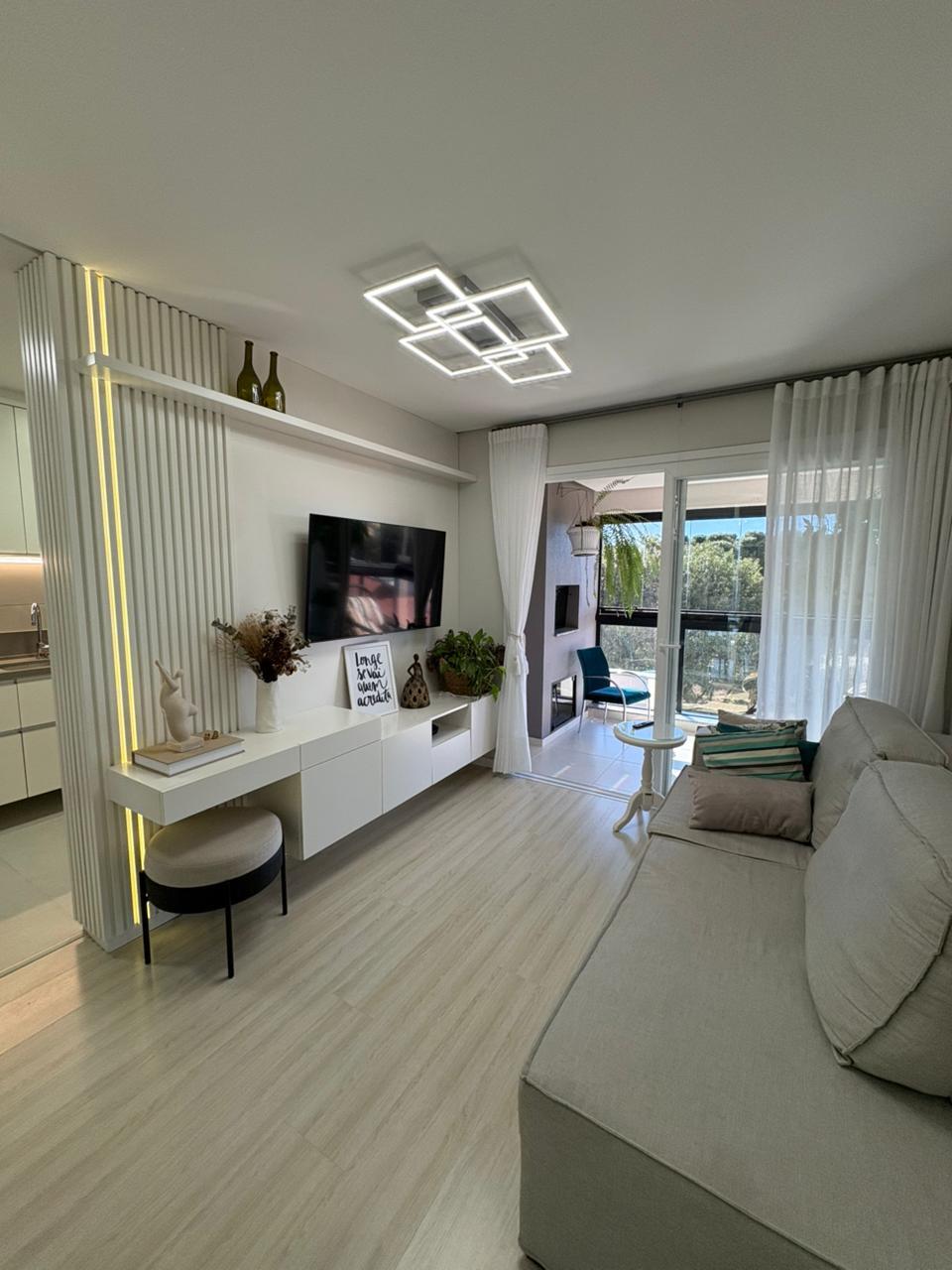 Apartamento Semimobiliado — Trip Home