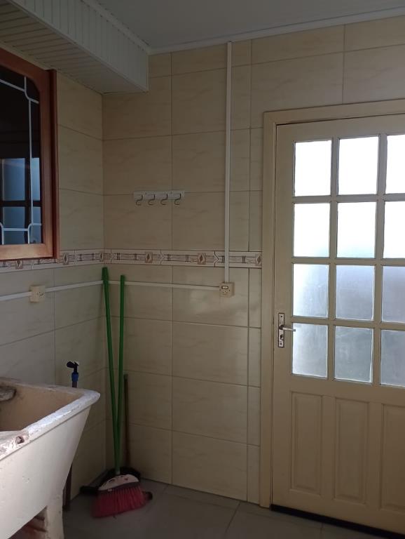 Casa, 3 quartos, para alugar, 80 m², Universitário - Caxias do Sul — foto 4