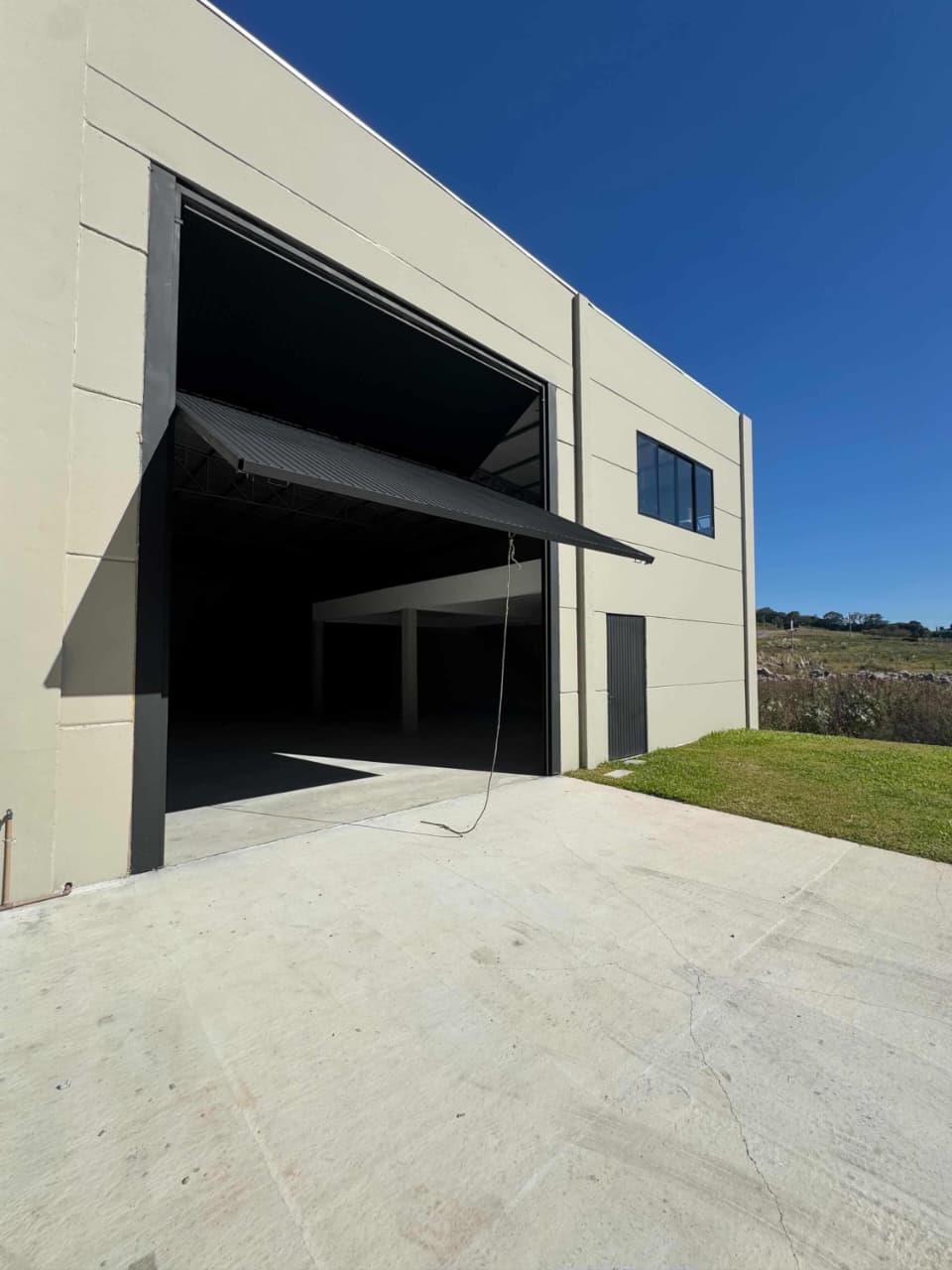 Pavilhão / Depósito, para alugar, 383 m², São Luiz - Caxias do Sul — foto 2